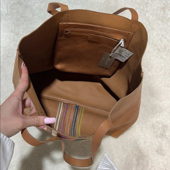 🇨🇦 Madewell Women's The Transport Stripe Embroidered Tote - Picture 5 of 15